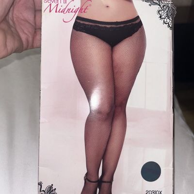 BRAND NEW MADE BY SEVEN TILL MIDNIGHT SIZE ONE SIZE QUEEN SIZE FISHNET STOCKINGS